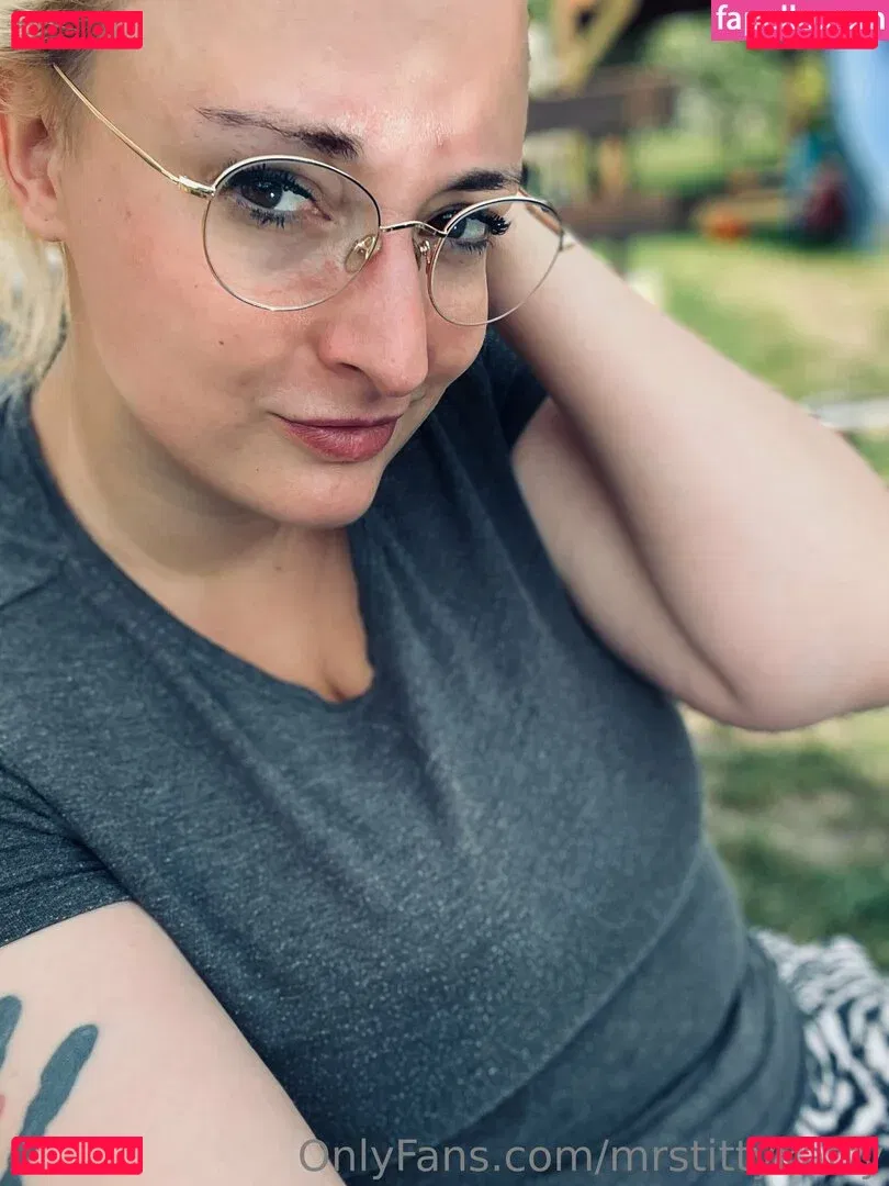 mrstittykatty Onlyfans Photo Gallery 