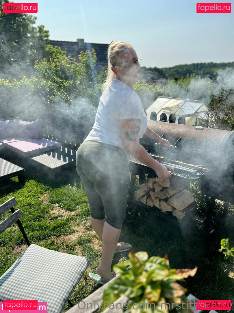 mrstittykatty Onlyfans Photo Gallery 