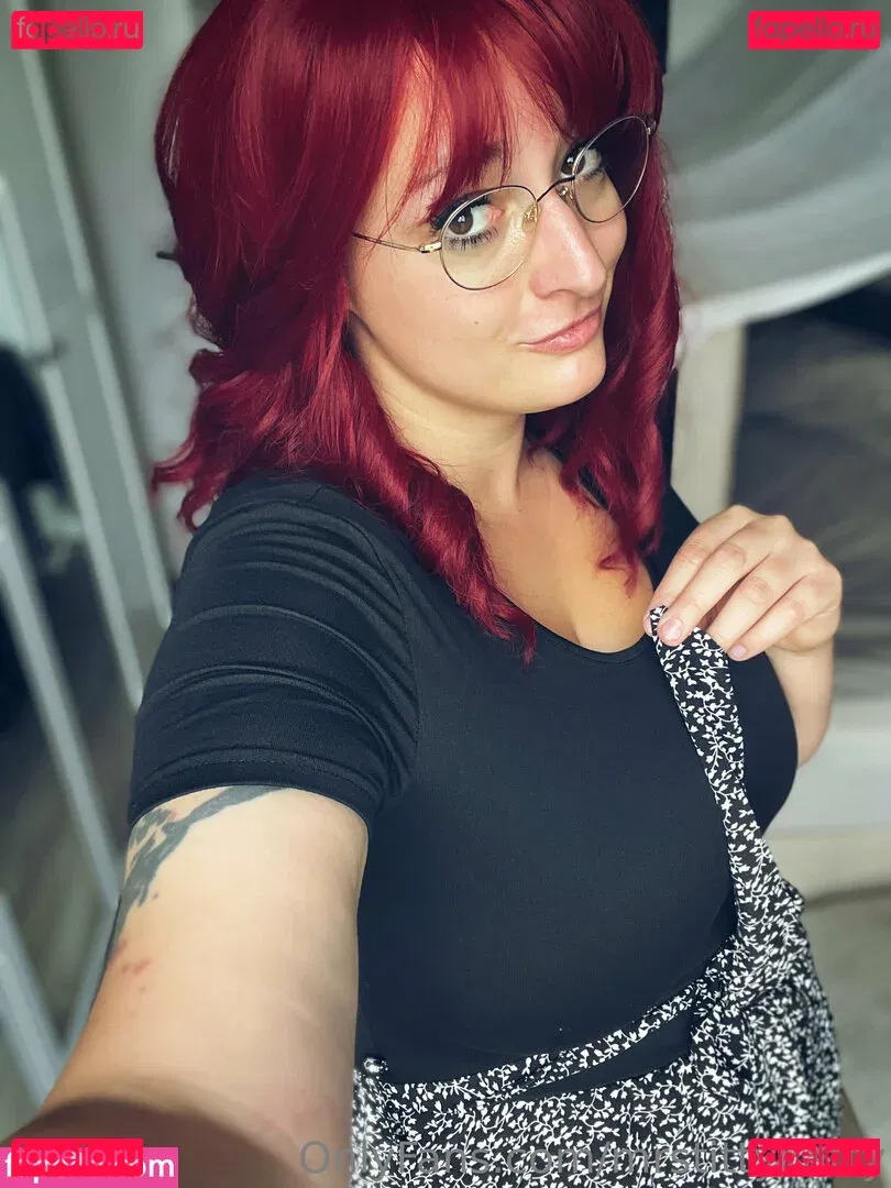 mrstittykatty Onlyfans Photo Gallery 