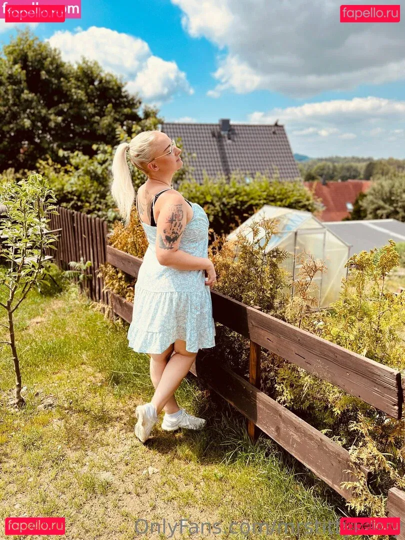 mrstittykatty Onlyfans Photo Gallery 