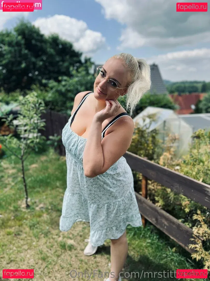 mrstittykatty Onlyfans Photo Gallery 