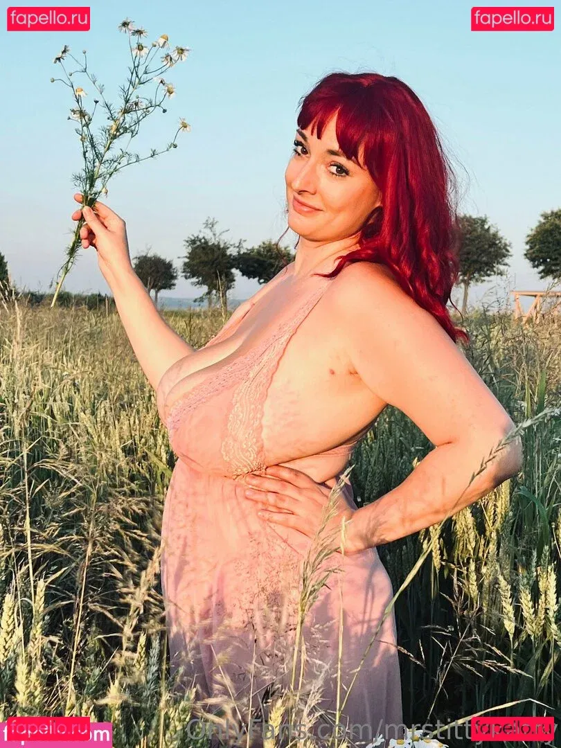 mrstittykatty Onlyfans Photo Gallery 