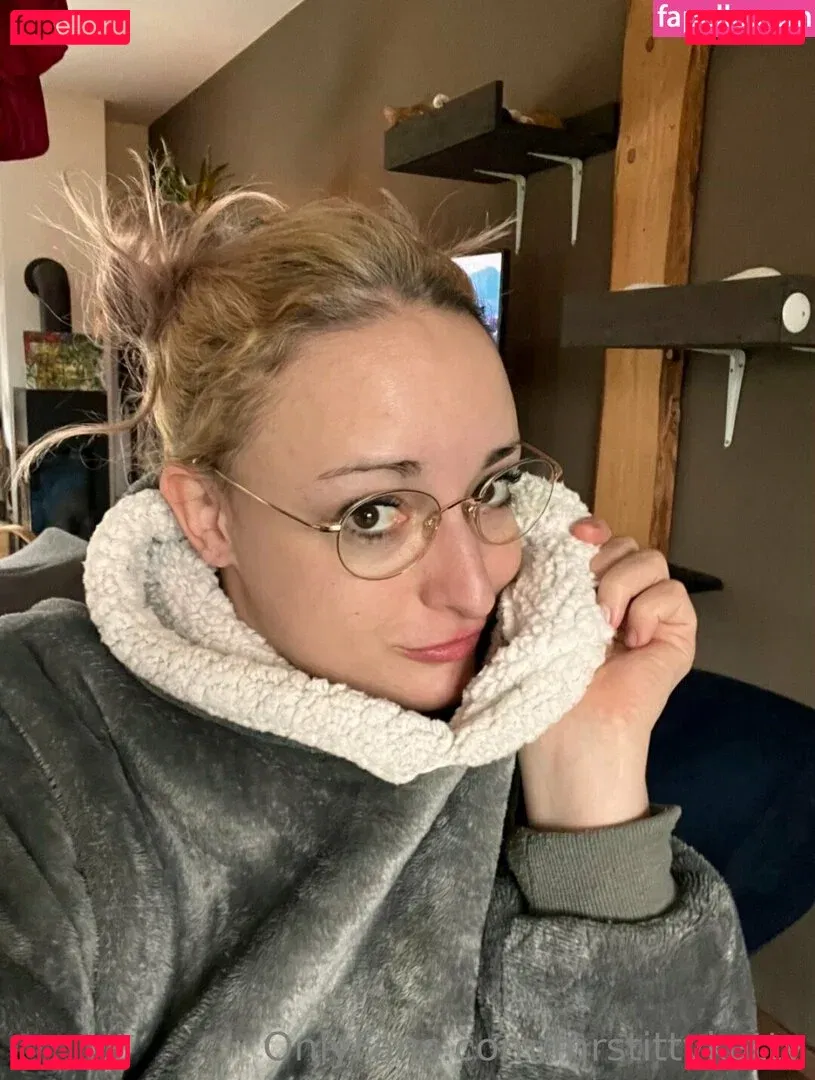 mrstittykatty Onlyfans Photo Gallery 