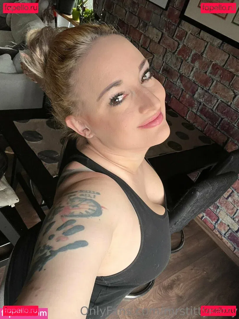 mrstittykatty Onlyfans Photo Gallery 