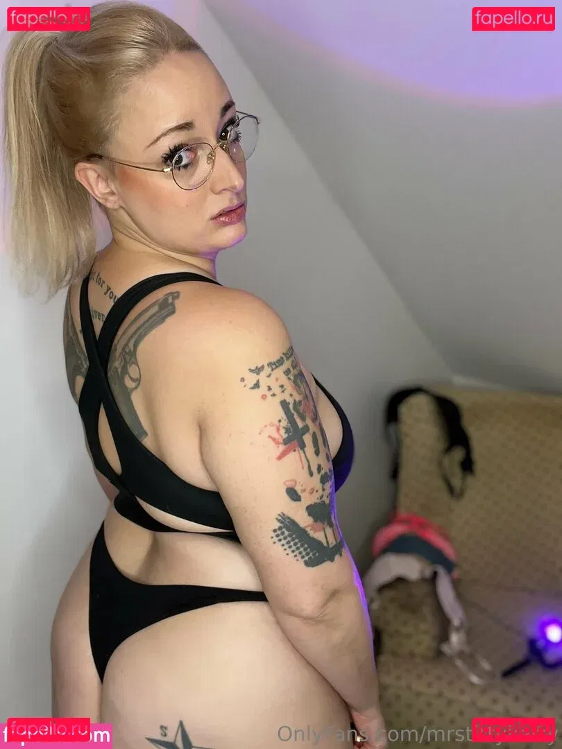 mrstittykatty Onlyfans Photo Gallery 