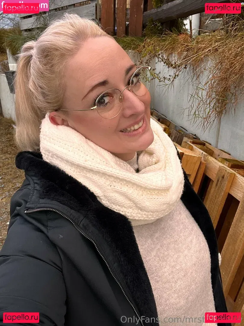 mrstittykatty Onlyfans Photo Gallery 