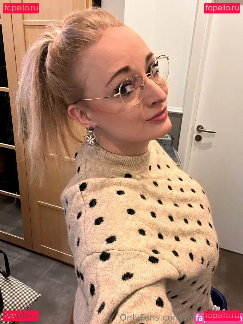 mrstittykatty Onlyfans Photo Gallery 