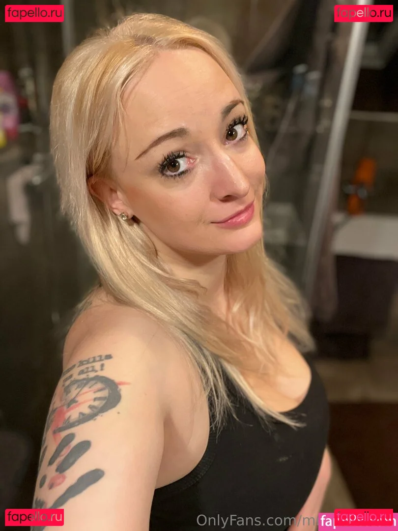 mrstittykatty Onlyfans Photo Gallery 