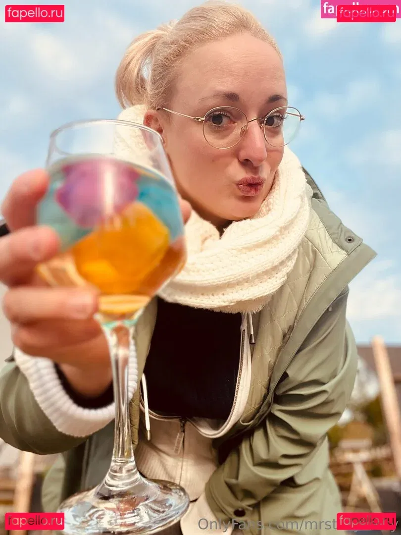 mrstittykatty Onlyfans Photo Gallery 