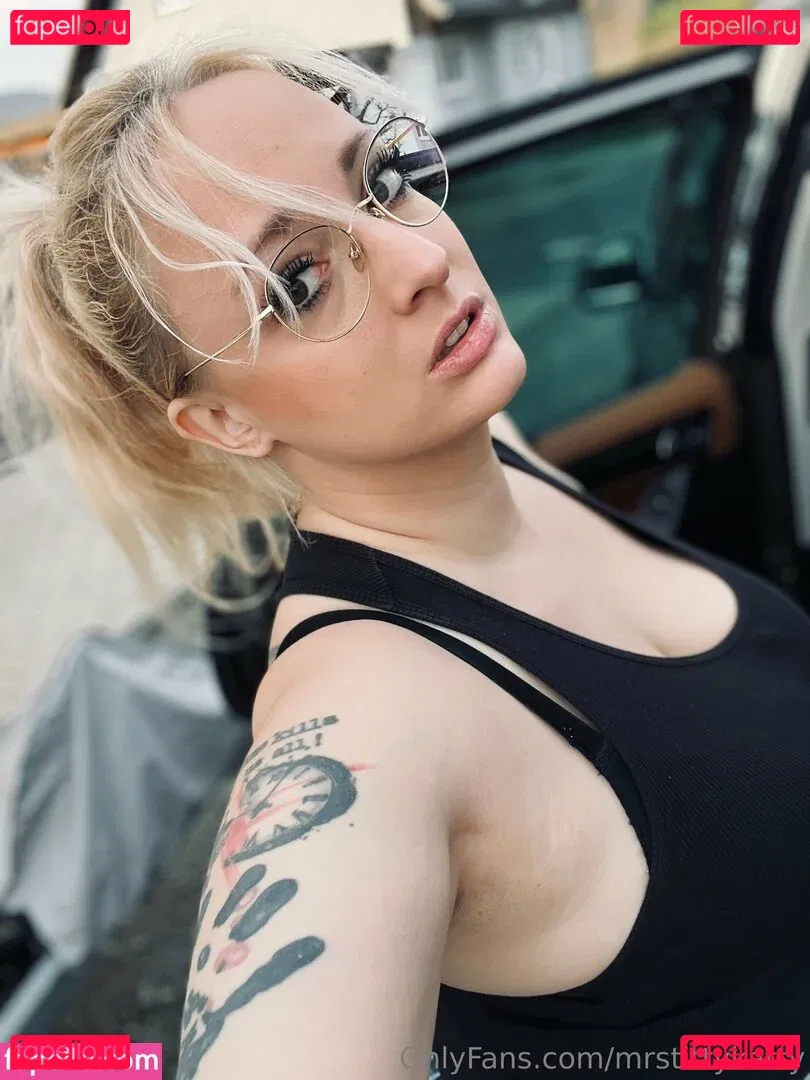 mrstittykatty Onlyfans Photo Gallery 