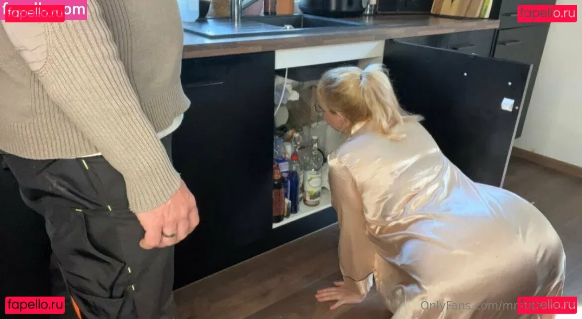 mrstittykatty Onlyfans Photo Gallery 