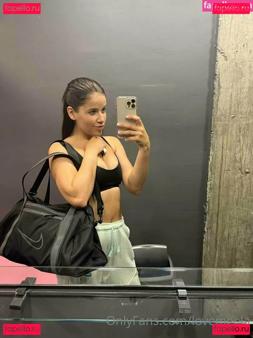 lovemeela Onlyfans Photo Gallery 