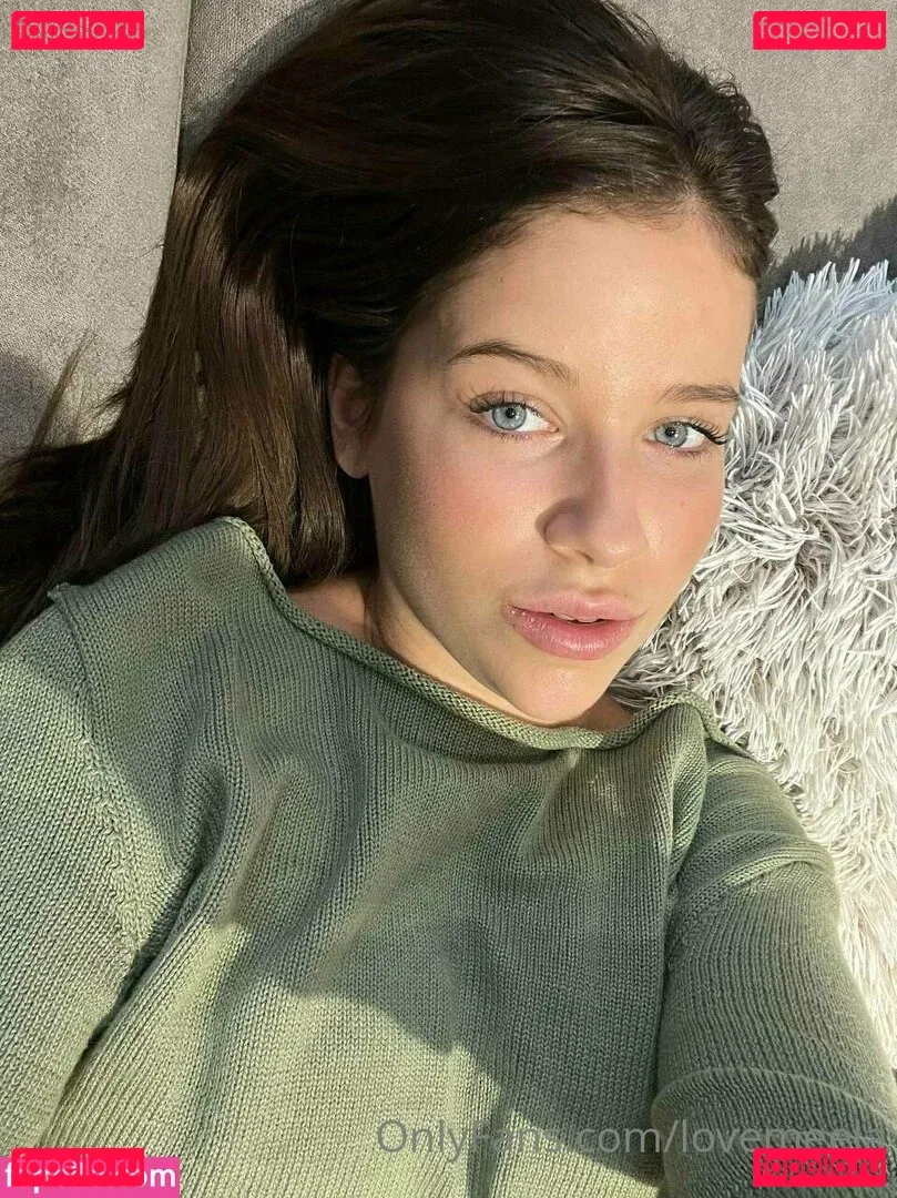 lovemeela Onlyfans Photo Gallery 