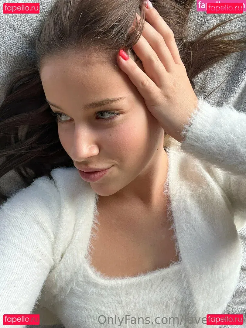 lovemeela Onlyfans Photo Gallery 