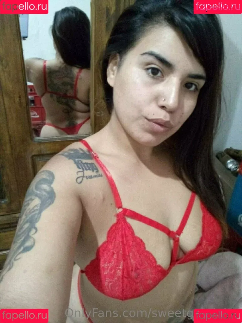 sweetgeminiss Onlyfans Photo Gallery 