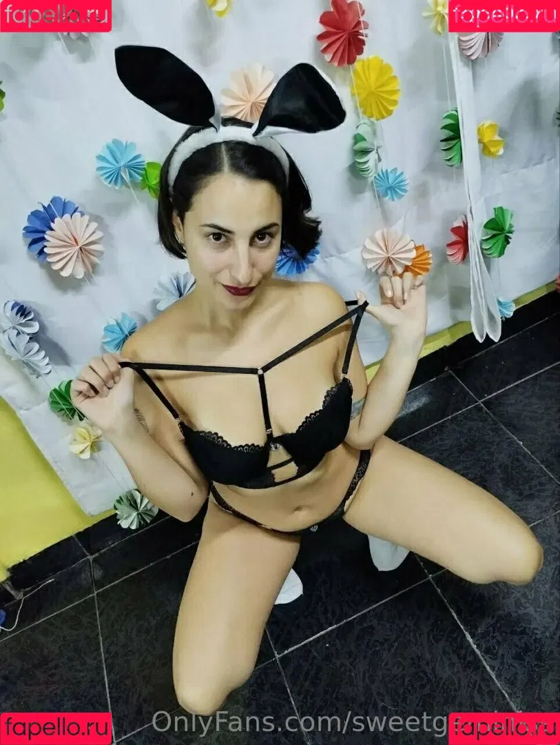 sweetgeminiss Onlyfans Photo Gallery 