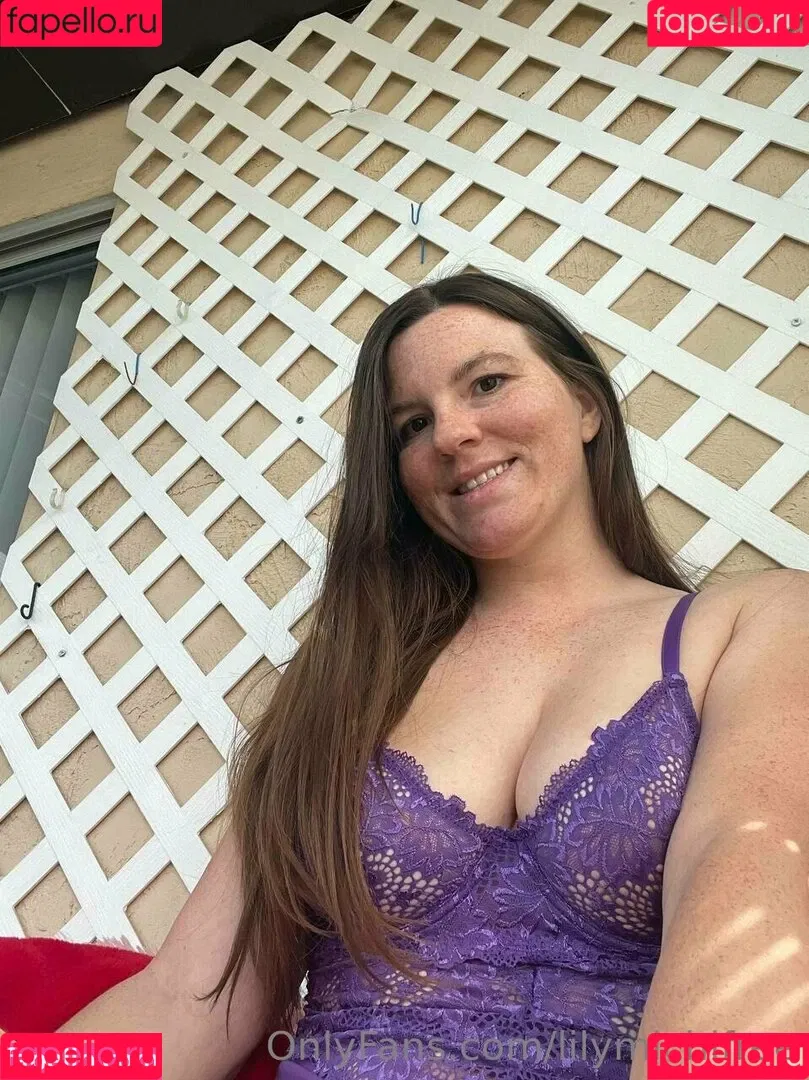 lilymichifree Onlyfans Photo Gallery 