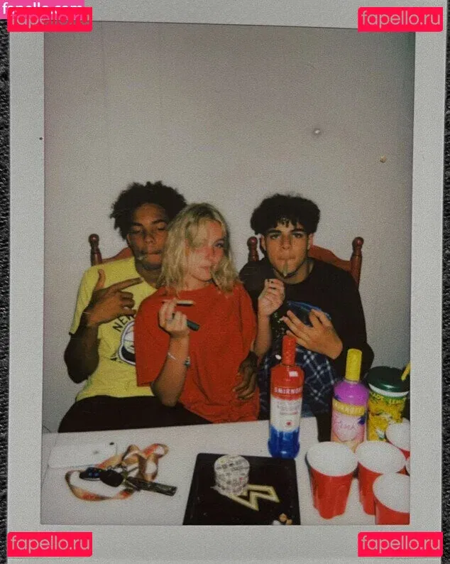 phoenix_sloan Onlyfans Photo Gallery 