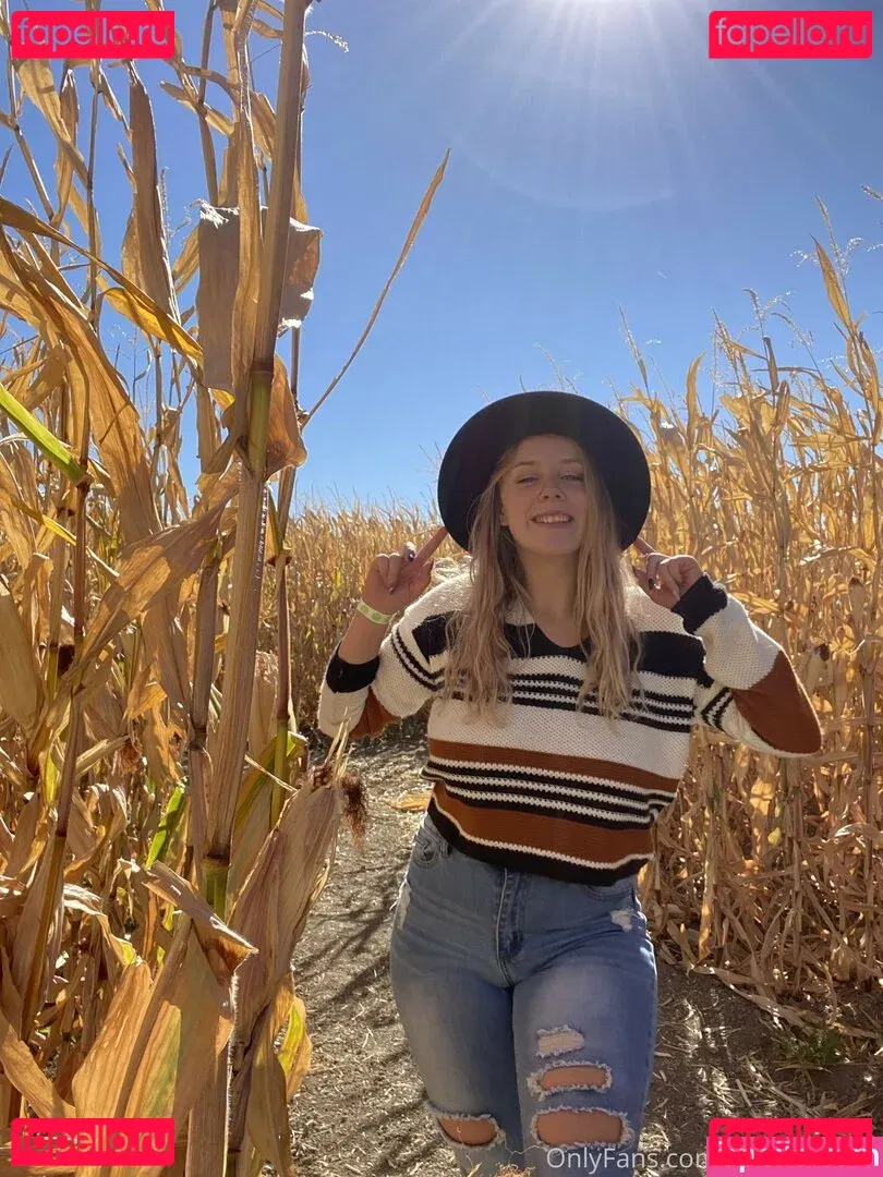 Ocean.eyes Onlyfans Photo Gallery 