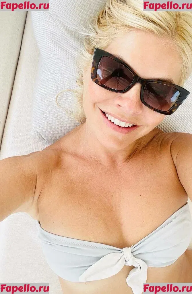 Holly Willoughby Onlyfans Photo Gallery 