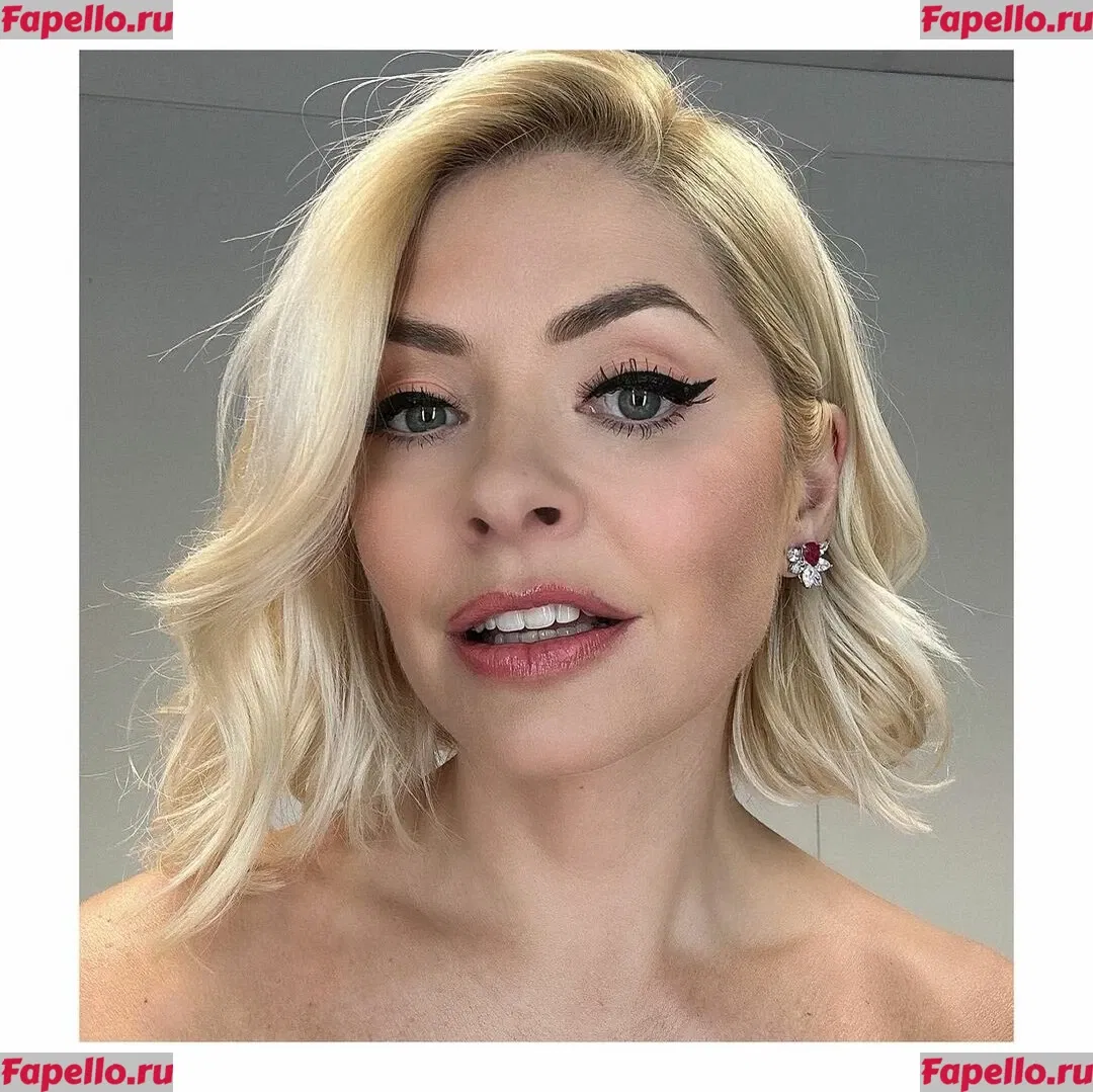 Holly Willoughby Onlyfans Photo Gallery 