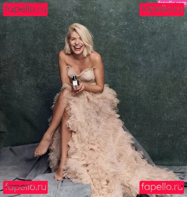 Holly Willoughby Onlyfans Photo Gallery 