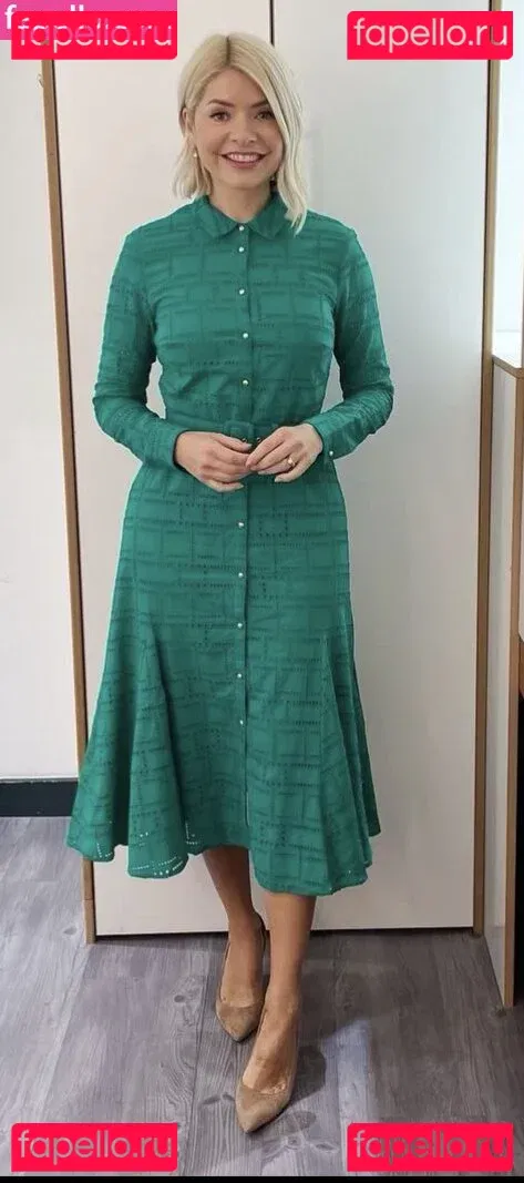 Holly Willoughby Onlyfans Photo Gallery 