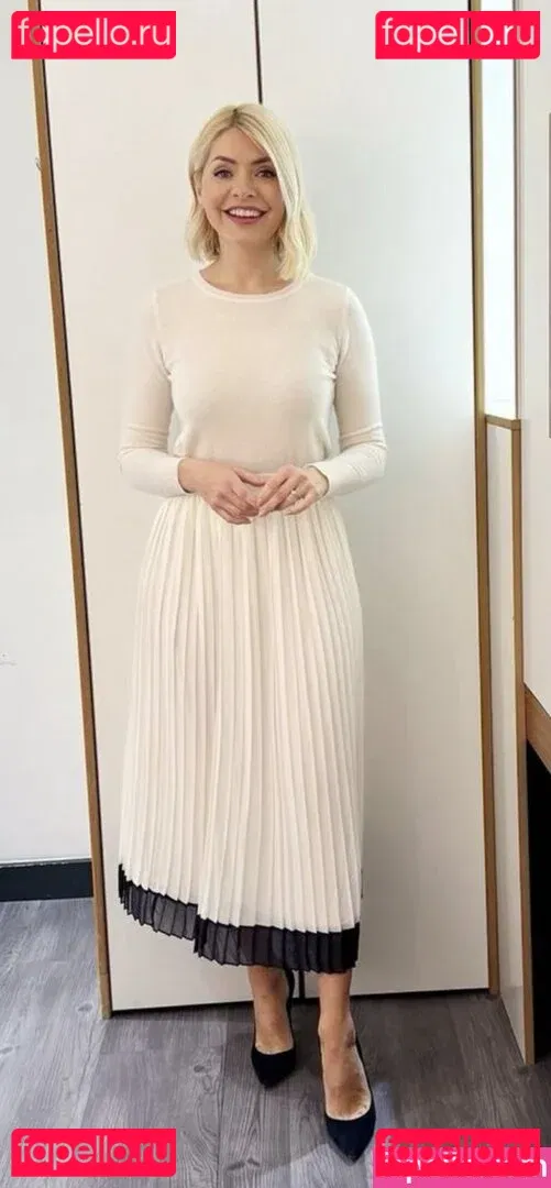 Holly Willoughby Onlyfans Photo Gallery 