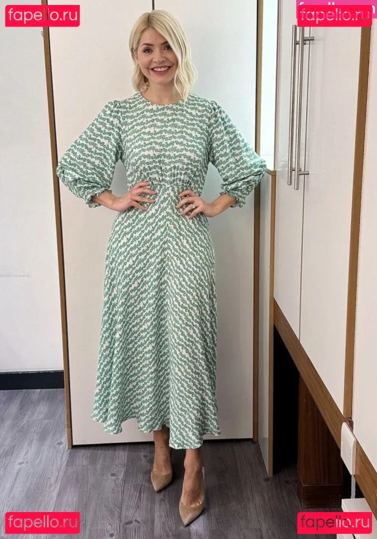 Holly Willoughby Onlyfans Photo Gallery 