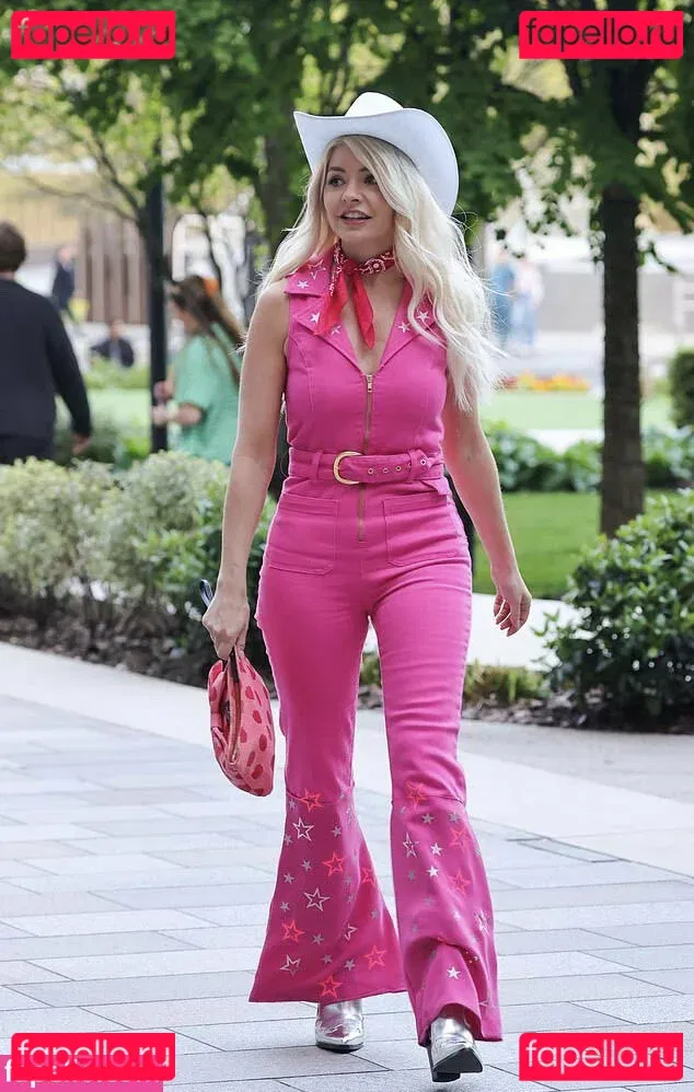 Holly Willoughby Onlyfans Photo Gallery 