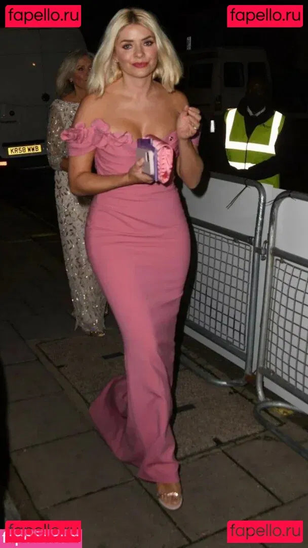 Holly Willoughby Onlyfans Photo Gallery 