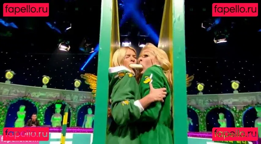 Holly Willoughby Onlyfans Photo Gallery 