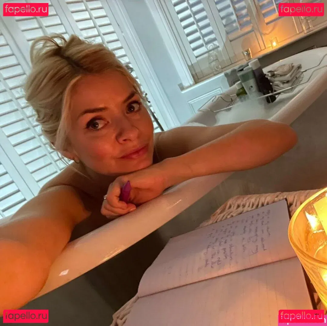 Holly Willoughby Onlyfans Photo Gallery 