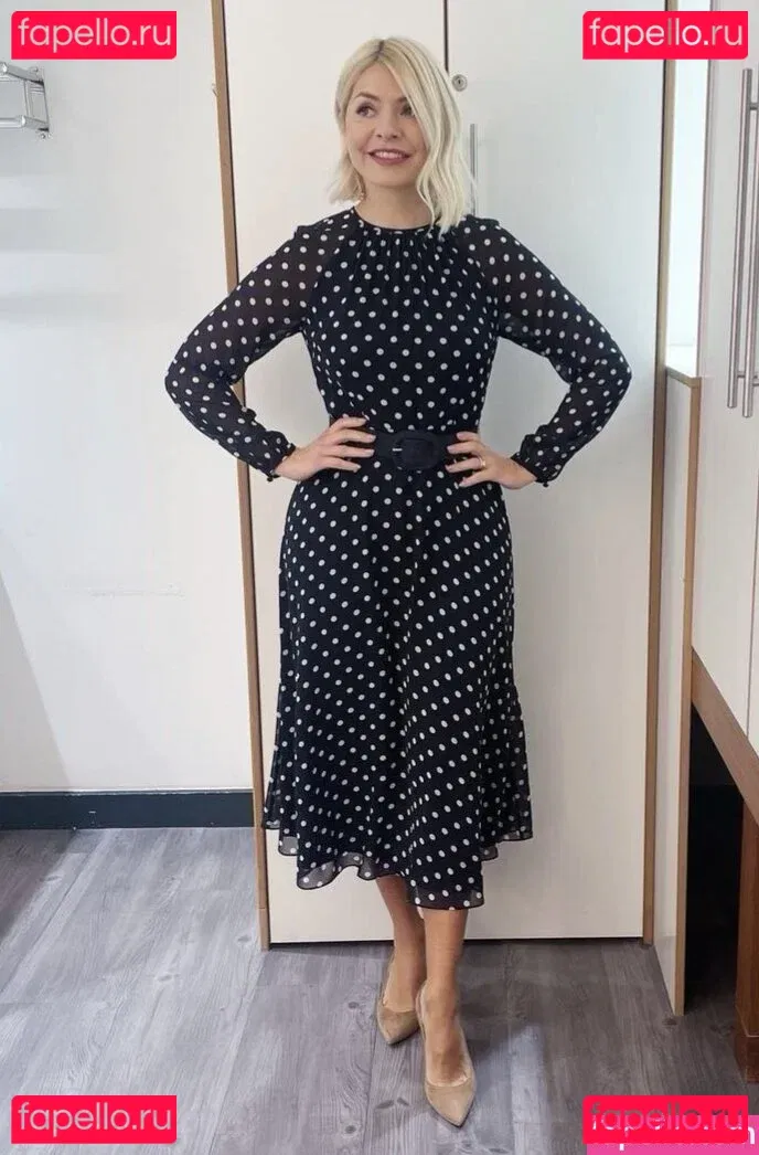 Holly Willoughby Onlyfans Photo Gallery 