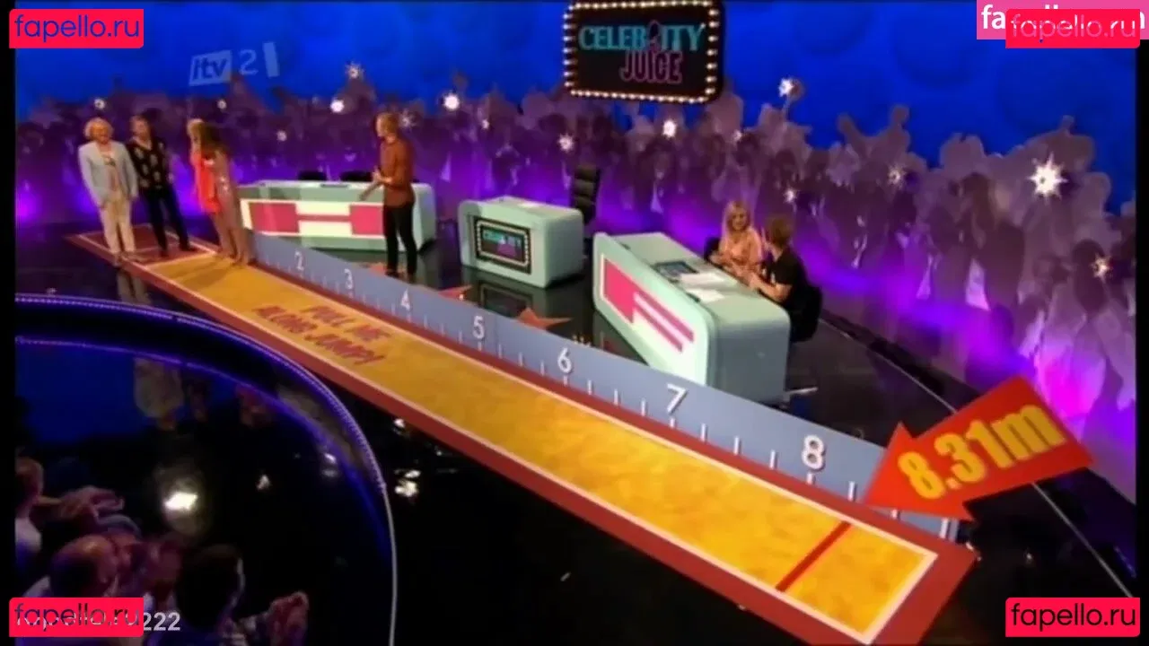 Holly Willoughby Onlyfans Photo Gallery 