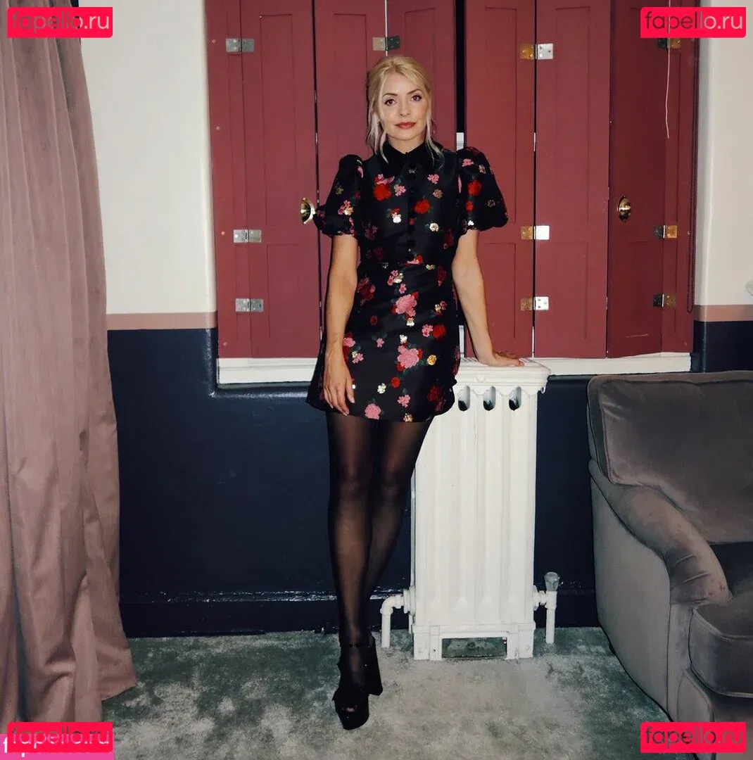 Holly Willoughby Onlyfans Photo Gallery 