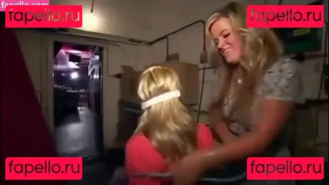 Holly Willoughby Onlyfans Photo Gallery 