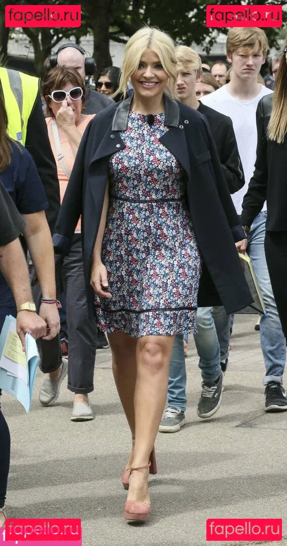 Holly Willoughby Onlyfans Photo Gallery 