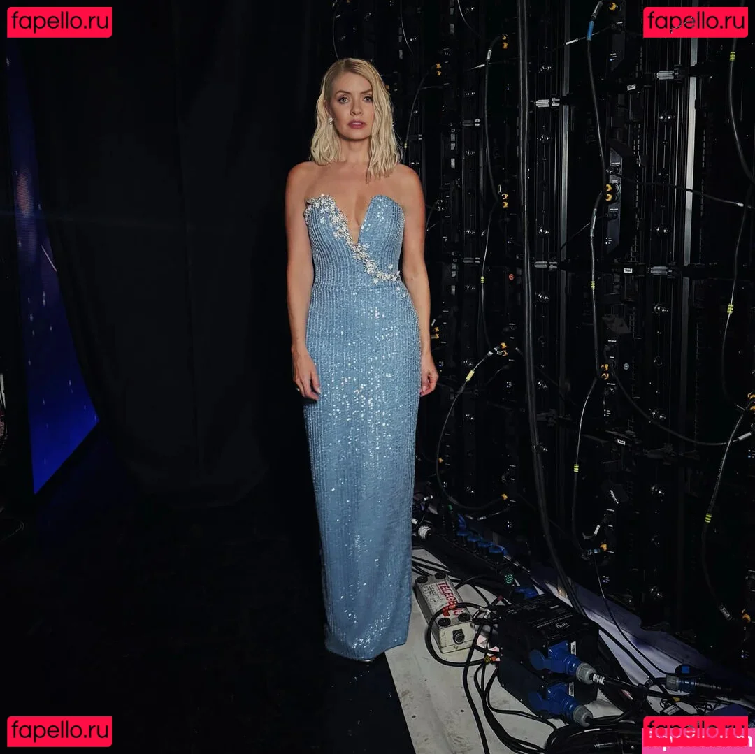 Holly Willoughby Onlyfans Photo Gallery 