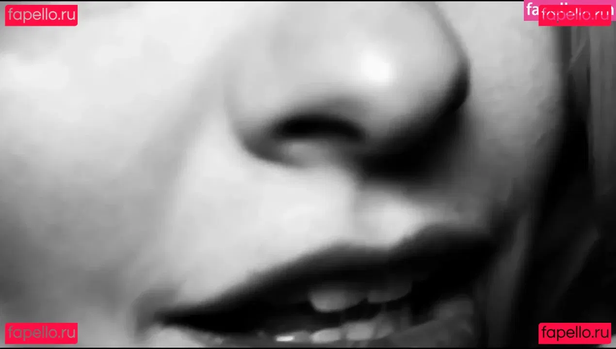 Holly Willoughby Onlyfans Photo Gallery 