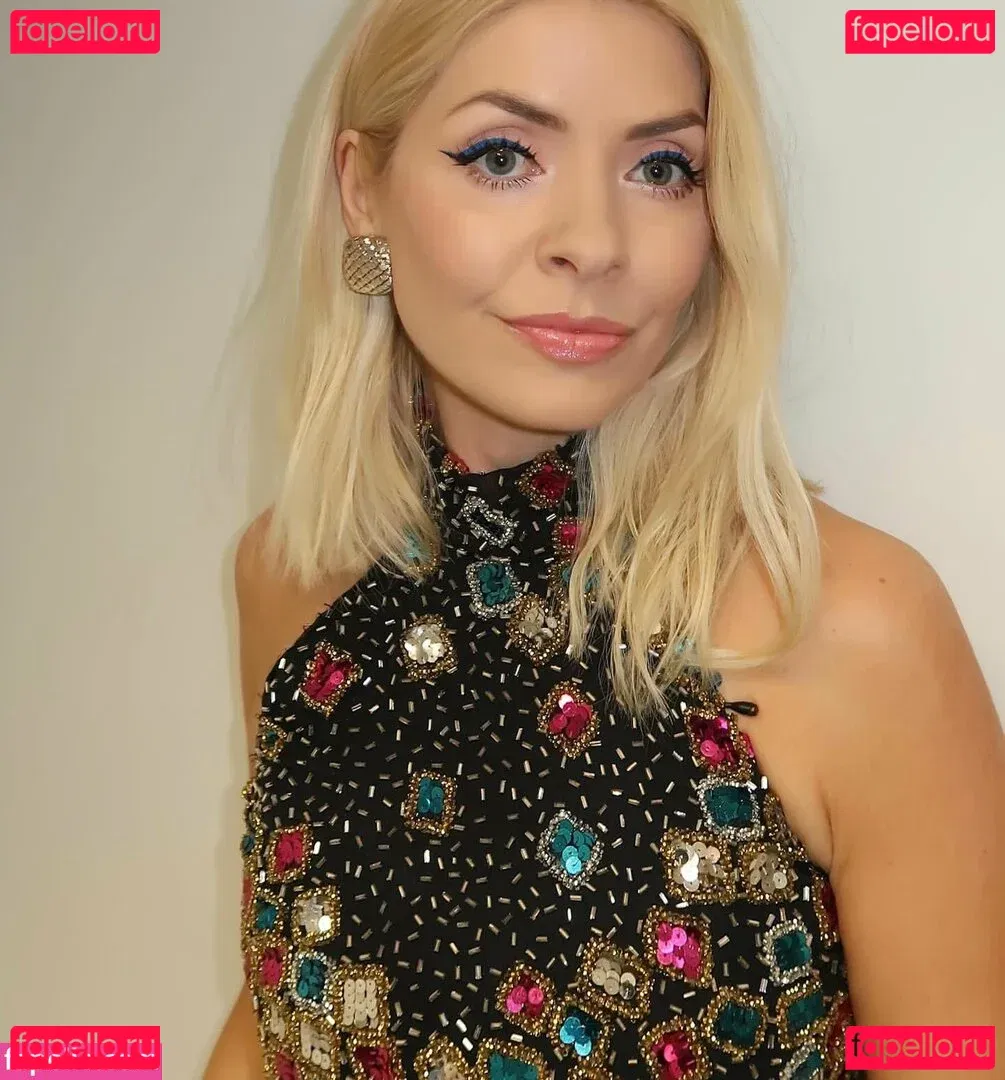 Holly Willoughby Onlyfans Photo Gallery 