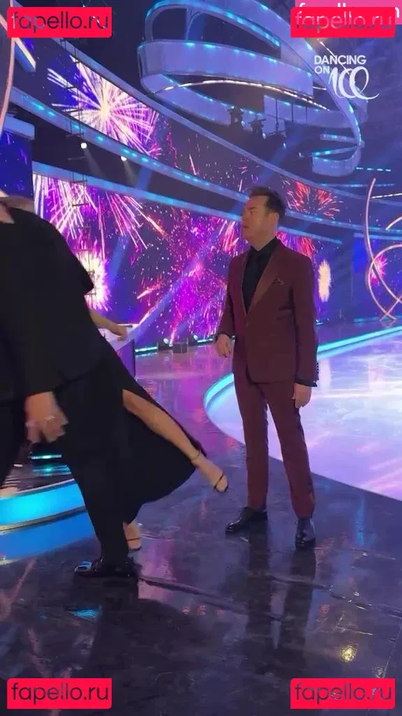 Holly Willoughby Onlyfans Photo Gallery 