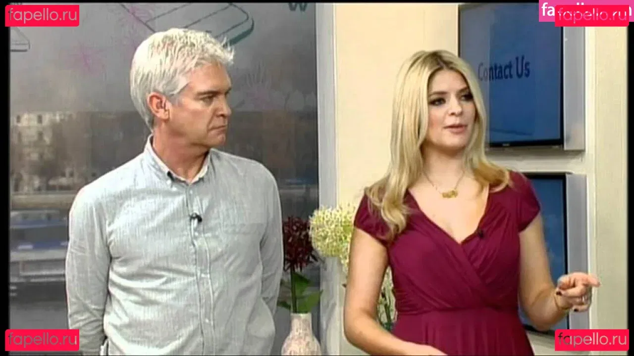 Holly Willoughby Onlyfans Photo Gallery 