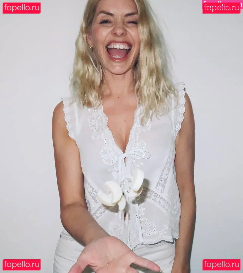 Holly Willoughby Onlyfans Photo Gallery 