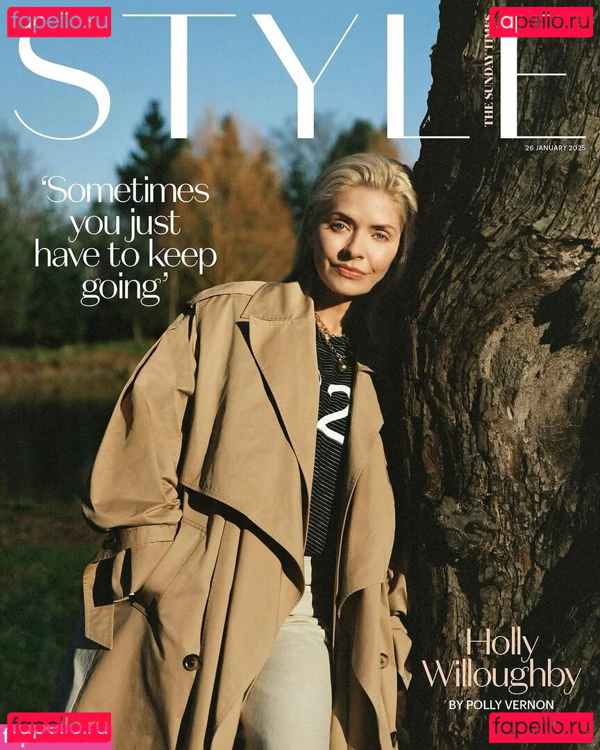 Holly Willoughby Onlyfans Photo Gallery 