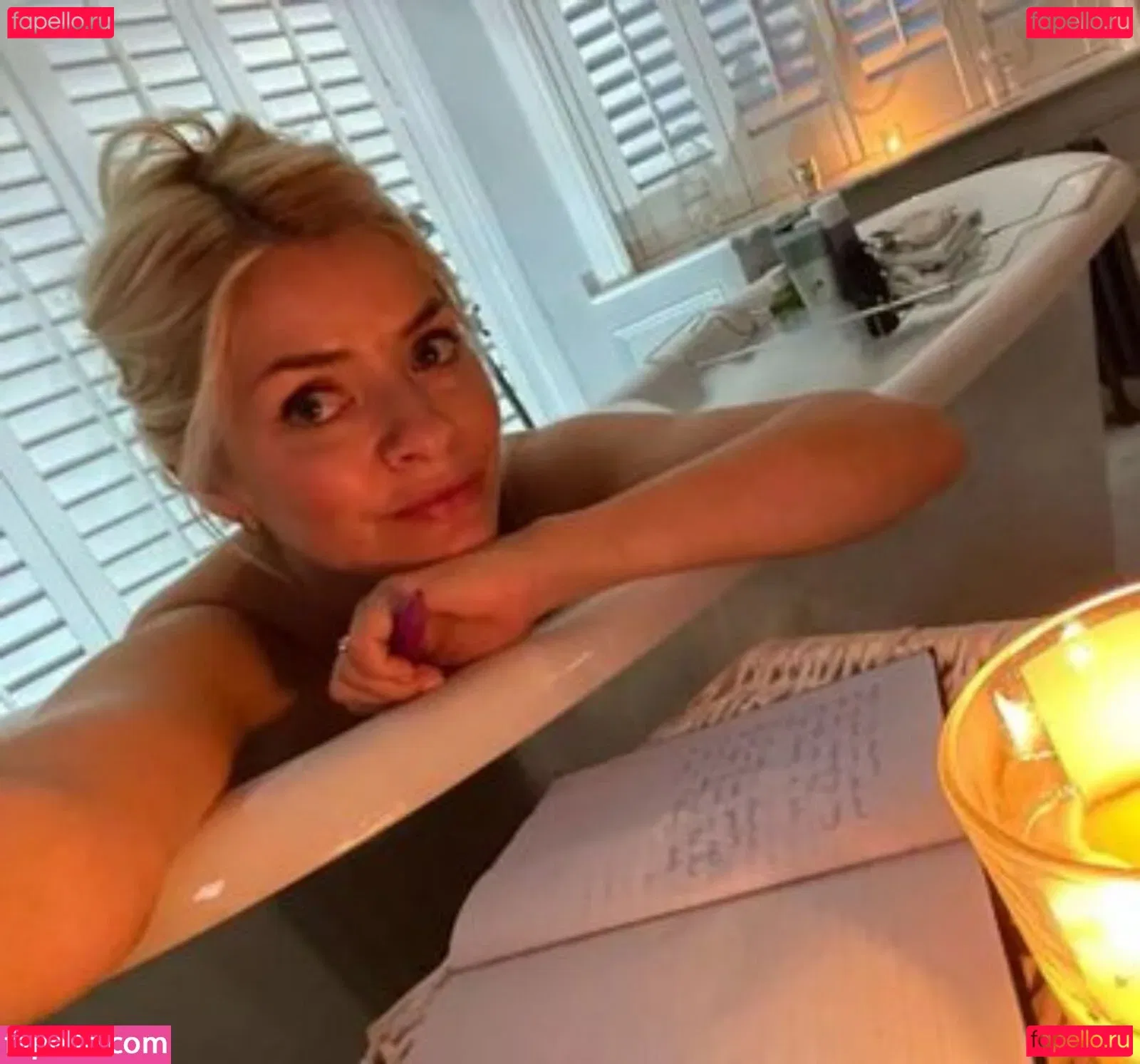 Holly Willoughby Onlyfans Photo Gallery 