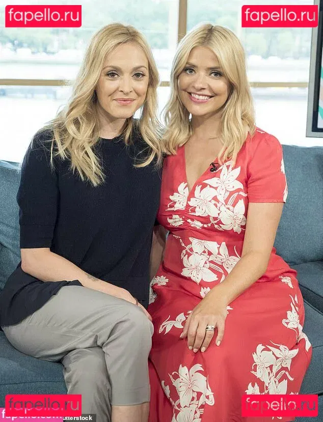 Holly Willoughby Onlyfans Photo Gallery 