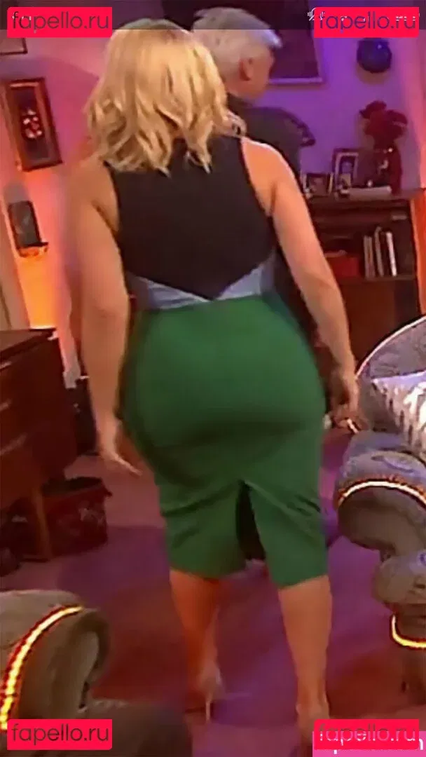 Holly Willoughby Onlyfans Photo Gallery 