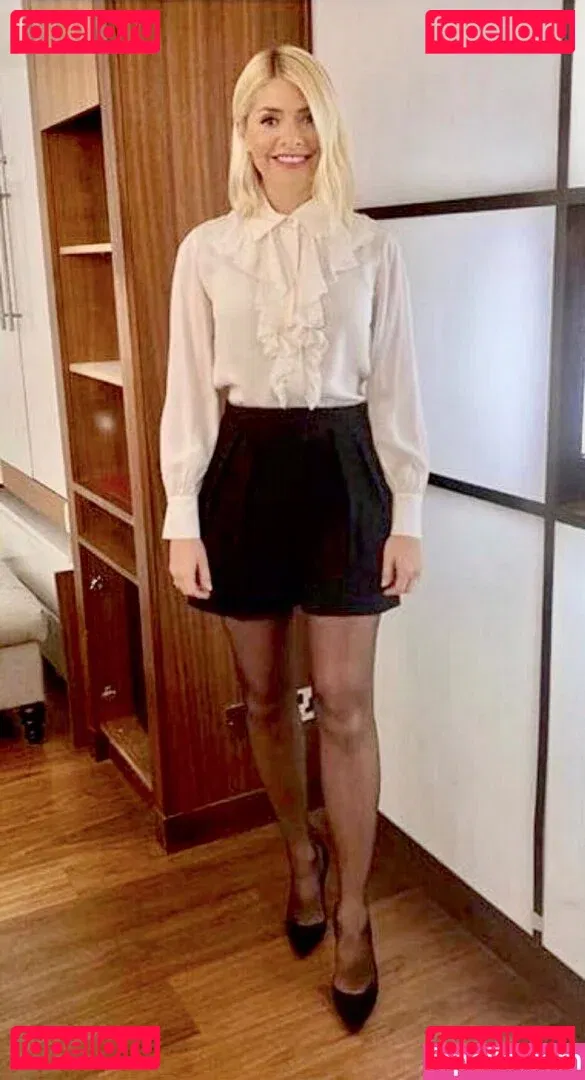 Holly Willoughby Onlyfans Photo Gallery 