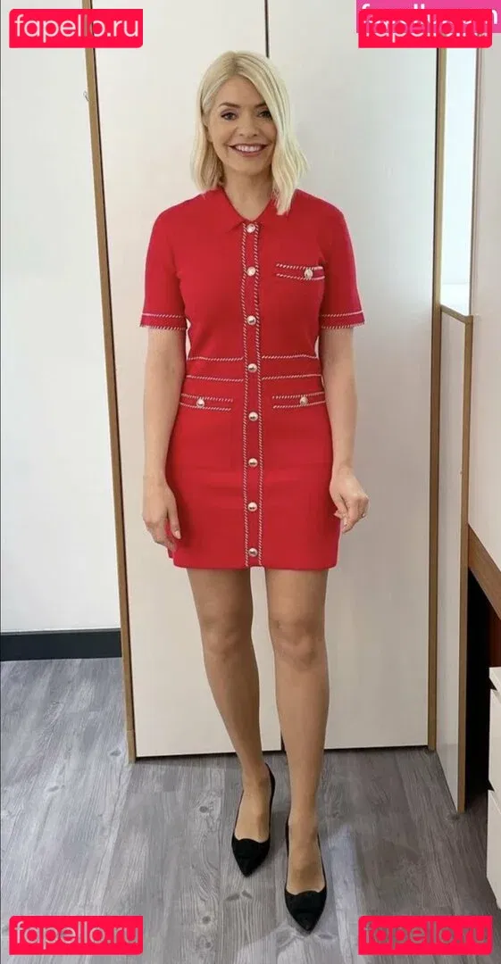 Holly Willoughby Onlyfans Photo Gallery 